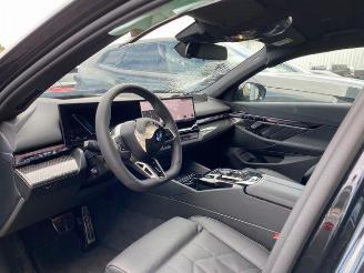 BMW 5-serie d M Sport HUD/H&K picture 11