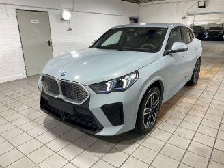skadebil auto BMW iX2 eDrive20 M Sport KAM 2025/8