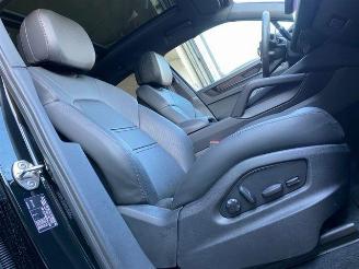Porsche Cayenne E-Hybrid Black Edition PANO/CHRONO/BOSE picture 21
