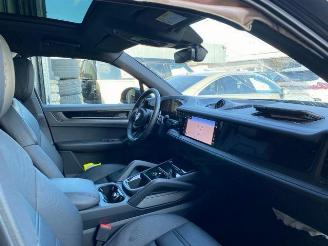 Porsche Cayenne E-Hybrid Black Edition PANO/CHRONO/BOSE picture 20