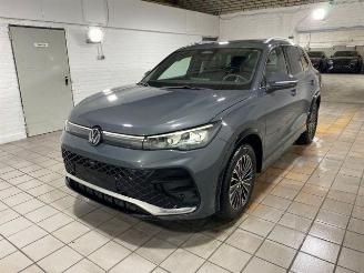 Unfallwagen Volkswagen Tiguan 2.0 TDI DSG 4Motion R-LinePANO/360/NAVI 2024/11