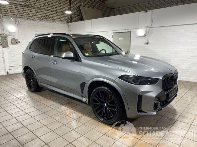 BMW X5 xDrive40d M Sport Pro PANO/HUD/360/AHK/H&K