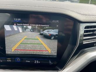 Volkswagen Touareg 3.0 TDI 4Motion PANO/HUD/KAM/NAVI picture 24