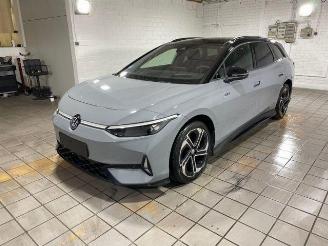 uszkodzony samochody osobowe Volkswagen ID.7 Tourer GTX 4Motion PANO/HUD/AHK/360/H&K 2025/3