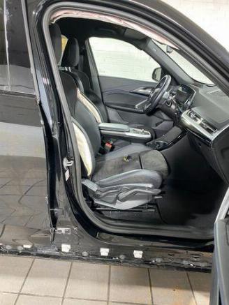 BMW iX1 eDrive20 M Sport HUD/AHK/360 - Drivable picture 15