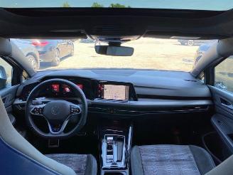 Volkswagen Golf GTE PANO/KAM/NAVI picture 17