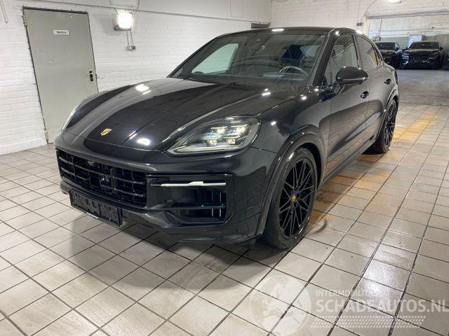 Porsche Cayenne Coupe GTS STANDHZG/CHRONO/PANO/AHK/360