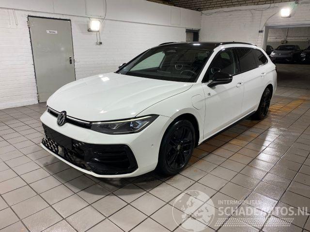 Volkswagen Passat Variant 1.5 TSI e-Hybrid R-Line HUD/KAM