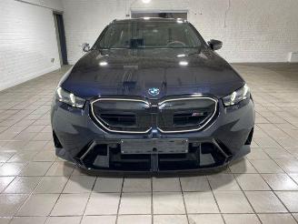 BMW M5 Touring PANO/HUD/AHK/360/B&W/NAVI picture 12