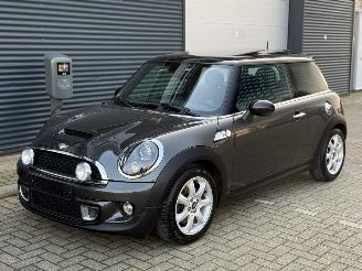 skadebil auto Mini Cooper S 1.6 Unieke Km stand Pano Cruise Leder Navi Clima 2011/5