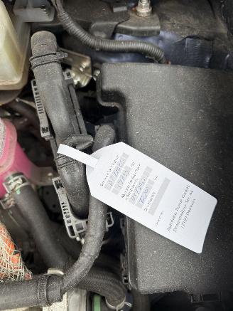 Toyota Auris 1.8 Hybrid | Camera | Clima | Unieke km stand | picture 13