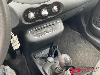 Renault Twingo Twingo II (CN), Hatchback 3-drs, 2007 / 2014 1.2 16V picture 11