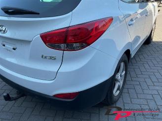 Hyundai Ix35 iX35 (LM), SUV, 2009 / 2015 2.0 16V picture 17