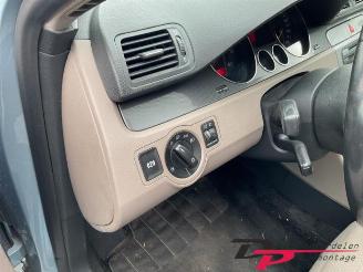 Volkswagen Passat Passat Variant (3C5), Combi, 2005 / 2010 2.0 FSI 16V picture 12