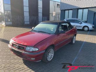 Vrakbiler auto Opel Astra Astra F (53B), Cabrio, 1993 / 2001 1.8i 16V 1997/3