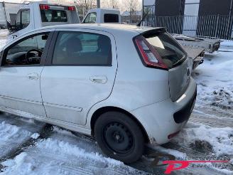 Fiat Punto Punto Evo (199), Hatchback, 2009 / 2012 1.3 JTD Multijet 85 16V Euro 5 picture 6