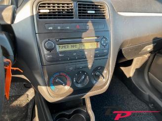 Fiat Grande Punto Grande Punto (199), Hatchback, 2005 1.4 T-Jet 16V picture 12