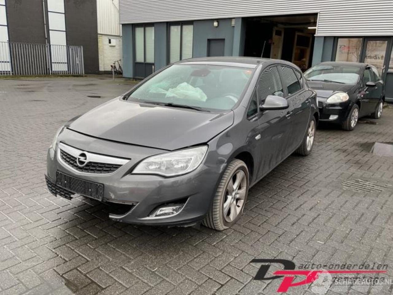 Opel Astra Astra J (PC6/PD6/PE6/PF6), Hatchback 5-drs, 2009 / 2015 1.4 Turbo 16V