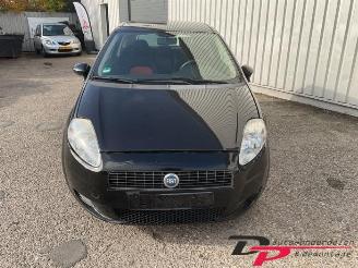 Fiat Grande Punto Grande Punto (199), Hatchback, 2005 1.2 picture 2