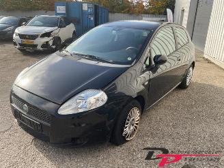 Uttjänta bilar auto Fiat Grande Punto Grande Punto (199), Hatchback, 2005 1.2 2006/2