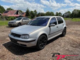 skadebil auto Volkswagen Golf Golf IV (1J1), Hatchback, 1997 / 2005 2.0 1999/8