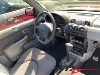 Nissan Micra Micra (K11), Hatchback, 1992 / 2003 1.0 L,LX 16V picture 5