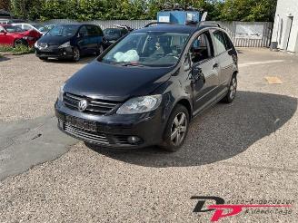 Coche siniestrado Volkswagen Golf plus Golf Plus (5M1/1KP), MPV, 2005 / 2013 1.6 2008/12