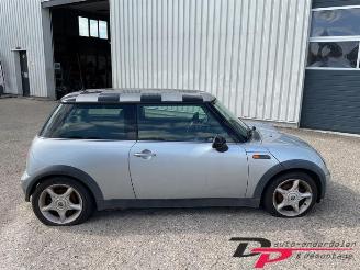 Mini Mini Mini (R50/53), Hatchback, 2001 / 2007 1.6 16V Cooper picture 4