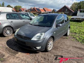skadebil auto Ford Fiesta Fiesta 5 (JD/JH), Hatchback, 2001 / 2009 1.4 16V 2005/9