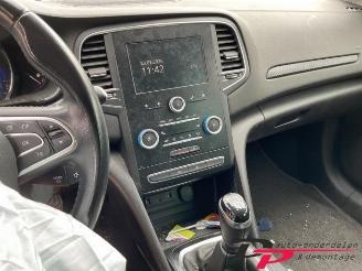 Renault Mégane Megane IV (RFBB), Hatchback 5-drs, 2015 1.2 Energy TCE 130 picture 11