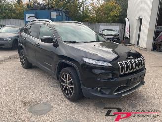 Coche siniestrado Jeep Cherokee Cherokee (KL), Terreinwagen, 2013 2.2 Multijet II 16V 4x4 2015/12