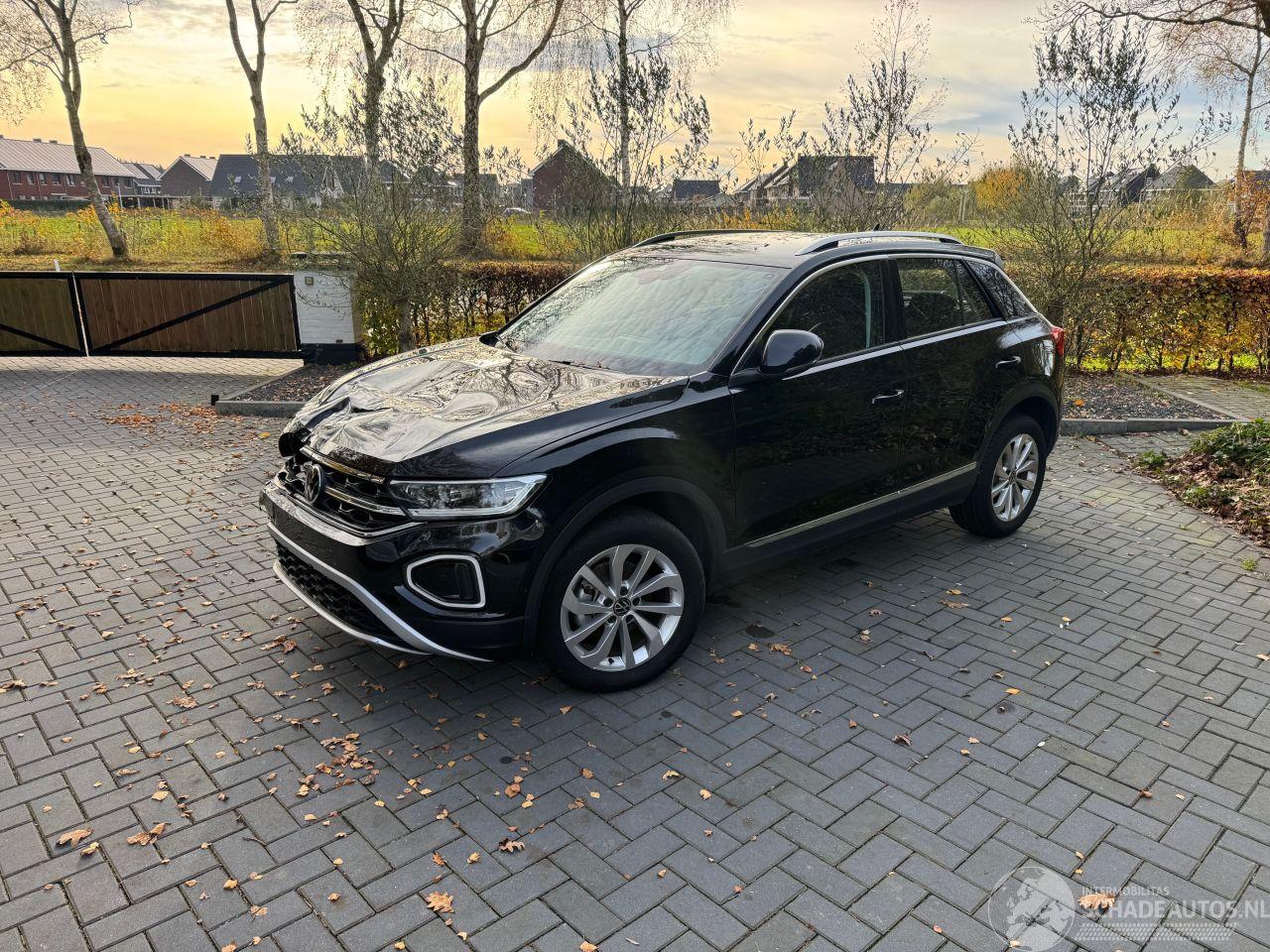 Volkswagen T-Roc Volkswagen T-Roc 1.5TSI DSG SPORT IQ-Light ACC Massage 2025
