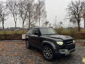 Auto incidentate Land Rover Defender Defender 90 S Panorama AHK Camera 07/2025 Leder VOL 2025/7