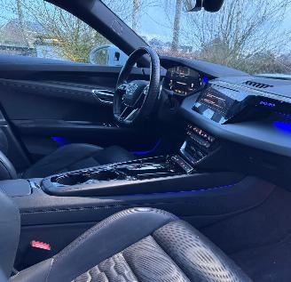 Audi E-tron Audi E-tron GT Quattro Panorama Leder Camera HUD VOL! picture 6