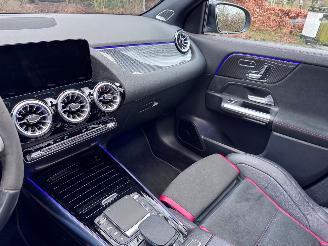 Mercedes GLA Mercedes-Benz GLA 45S AMG Panorama Schaalstoelen Ambiance VOL! picture 28