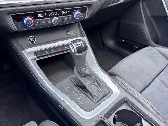 Audi Q3 Audi Q3 40 TFSI Quattro S line PANO Camera SONOS VOL! picture 16