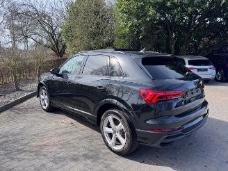 Audi Q3 Audi Q3 40 TFSI Quattro S line PANO Camera SONOS VOL! picture 32