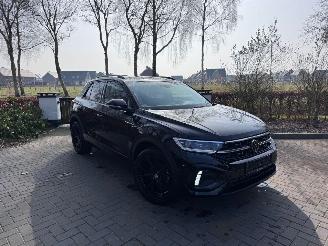 krockskadad bil auto Volkswagen T-Roc Volkswagen T-Roc R-Line 1.5 TSI DSG 2025 Camera IQ-Light ! 2025/6