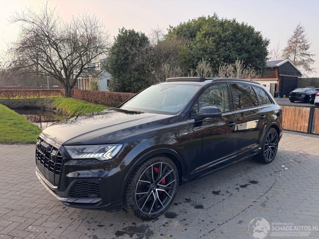 Audi Q7 Audi Q7 60 TFSIe Quattro S line Panorama AHK Leder !!
