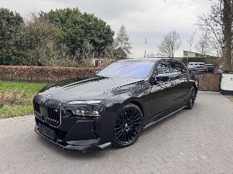 BMW M7 BMW M760e xDrive MSport PanoSky. B&W Exe.Loung Trekhaak Back infotaiment system VOL VOL picture 35