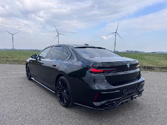 BMW M7 BMW M760e xDrive MSport PanoSky. B&W Exe.Loung Trekhaak Back infotaiment system VOL VOL picture 7