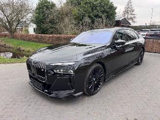 BMW M7 BMW M760e xDrive MSport PanoSky. B&W Exe.Loung Trekhaak Back infotaiment system VOL VOL picture 41