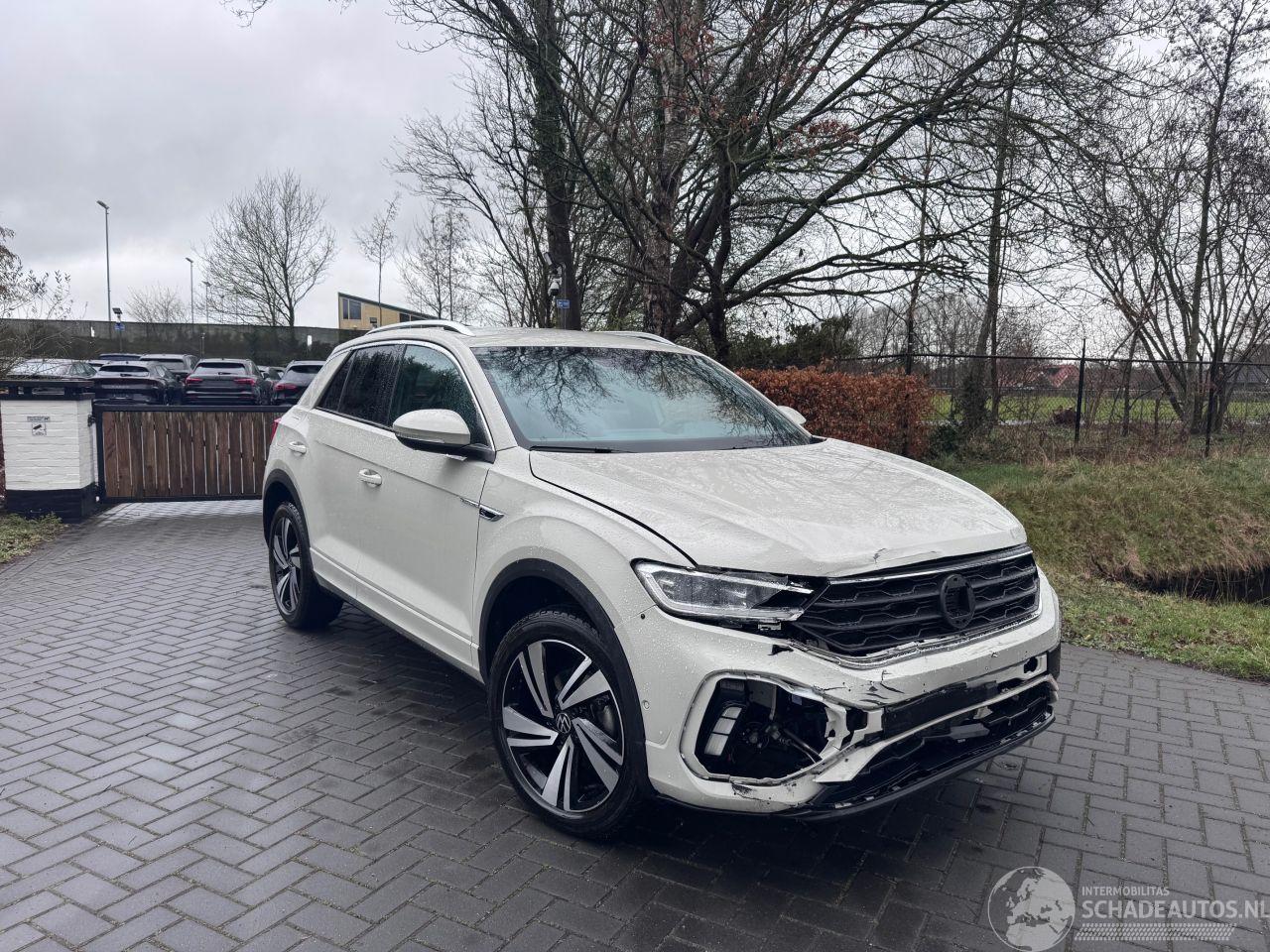 Volkswagen T-Roc Volkswagen T-Roc 1.5 TSI DSG R-Line Camera ACC Side Assist VOL