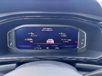 Volkswagen T-Roc T-Roc R-Line 1.5 TSI DSG Panoramadak AHK Camera VOL! picture 34
