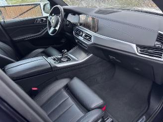 BMW X5 BMW X5 xDrive 45 e M Sport PANO|360|AHK|Massage|Luchtvering VOL !! picture 13