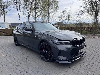 skadebil auto BMW 3-serie 330e Limousine M Sport PANO Camera Harman&Kardon VOL!! 2024/7