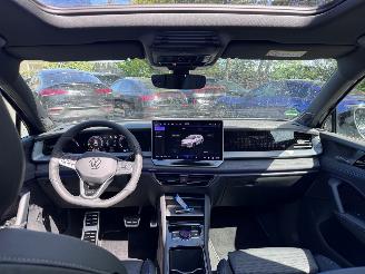 Volkswagen Tayron Tayron 1.5 TSI eHybrid 150kW R-Line PANO HUD Trekhaak Massage Leer VOL VOL picture 4