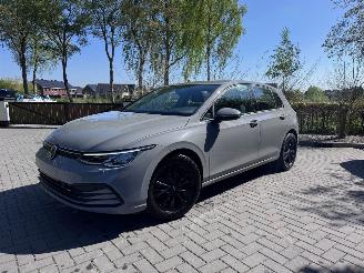 krockskadad bil auto Volkswagen Golf Volkswagen Golf 8 Lim. eTSI Nardo Grey R-Line Nardo Grey 2021/1