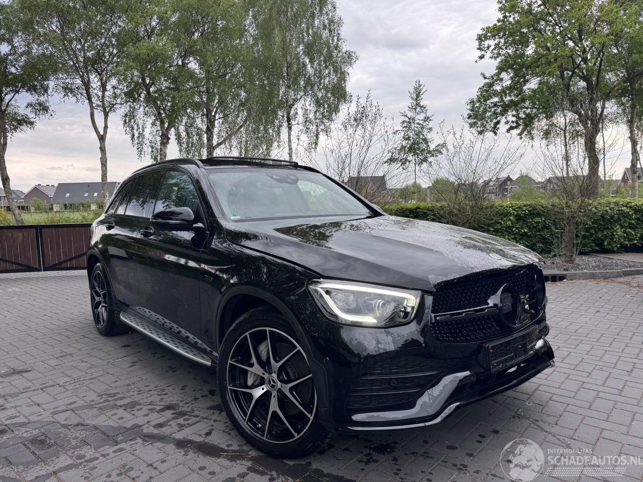 Mercedes GLC Mercedes-Benz GLC 300 e 4Matic PANO Burmester 360view Trekhaak VOLL