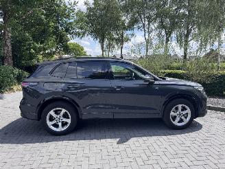 Volkswagen Tiguan Volkswagen Tiguan 1.5 TSI eHybrid R-Line PANO Massage Trekhaak Sportstoelen ! picture 33